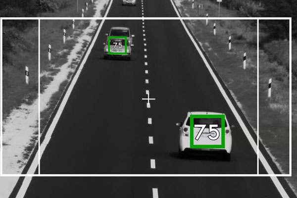 کنترل سرعت ماشین با کمک ردیاب خودرو